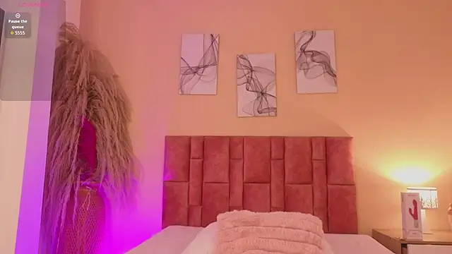 emmy danielss online show from 06/11/26, 11:08