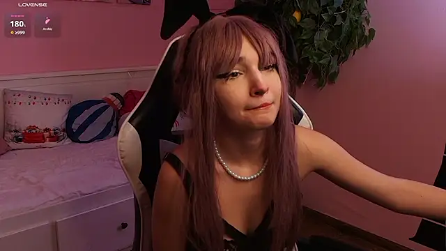 Lily  Loo online show from 01/11/26, 05:07