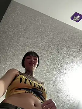 Snapshot of dulce-katt chatting on 04/16/26, 05:52 dulce-katt online show from 04/16/26, 05:52