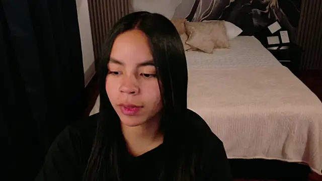 SofiaMante  online show from 02/24/26, 09:57