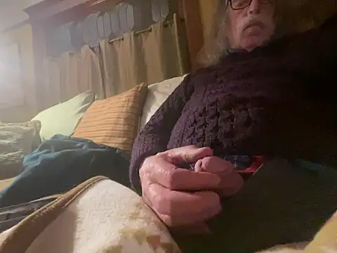 Snapshot of LickYourYoni chatting on 02/03/26, 06:40 LickYourYoni online show from 02/03/26, 06:40