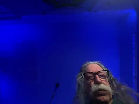 Snapshot of LickYourYoni chatting on 02/15/26, 11:52 LickYourYoni online show from 02/15/26, 11:52