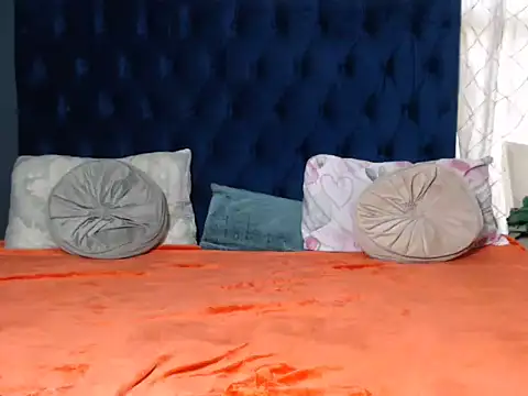 SexyLadyBoobsxx05 online show from 01/12/26, 04:12