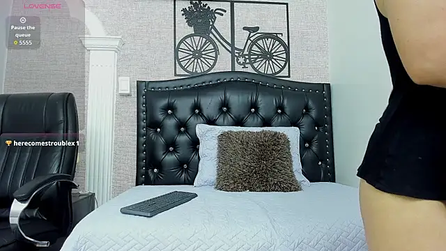 Riley Reid Milf online show from 01/19/26, 12:42