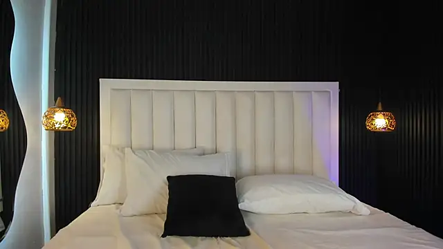 PandoraMiller online show from 04/17/26, 05:16