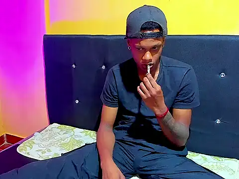 aunstin mohamme online show from 01/14/26, 05:02