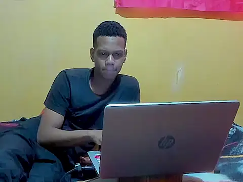 aunstin mohamme online show from 02/23/26, 06:38