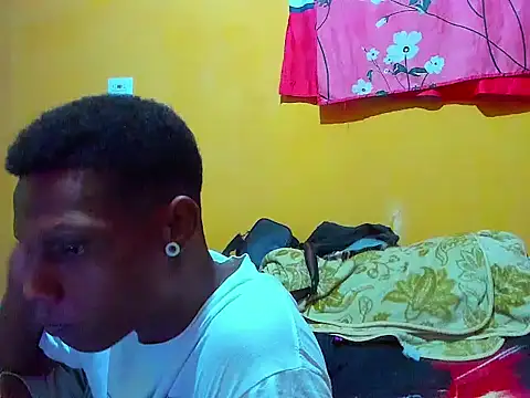 aunstin mohamme online show from 03/19/26, 06:17