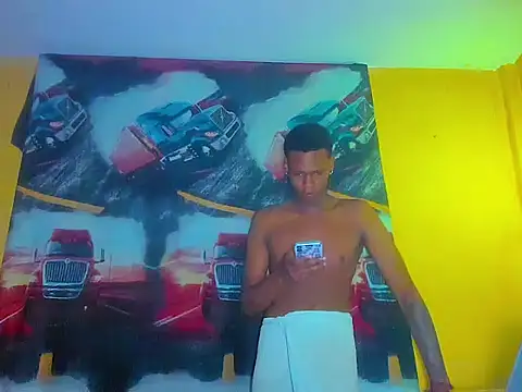 aunstin mohamme online show from 04/14/26, 02:39