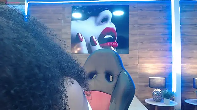 Mila lock online show from 01/13/26, 03:23