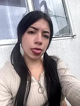 LunaSeduct online show from 01/13/26, 04:23