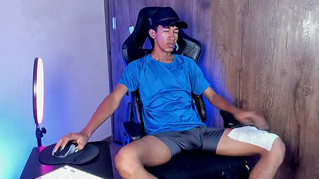 neitan miller  online show from 04/16/26, 01:01