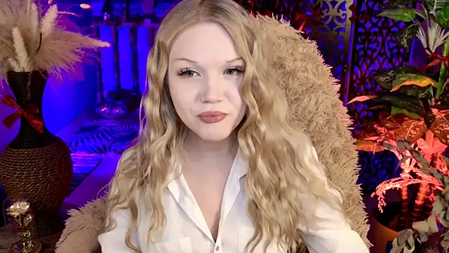 ChloeWhite online show from 02/12/26, 03:51