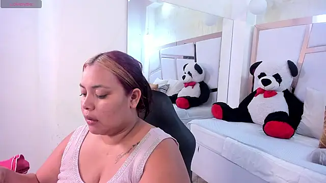 tatikanyx online show from 03/04/26, 12:00