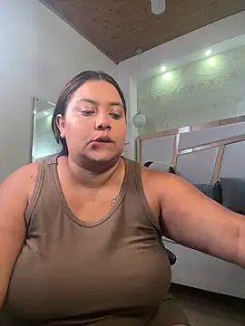 Snapshot of tatikanyx chatting on 06/10/26, 11:42 tatikanyx online show from 06/10/26, 11:42