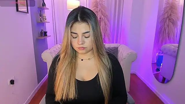 Snapshot of taylor_smiith1 chatting on 01/14/26, 08:25 taylor smiith1 online show from 01/14/26, 08:25