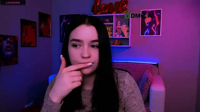 monica xcx online show from 04/04/26, 07:22