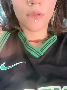 Snapshot of Casal_HotBrisa chatting on 02/13/26, 01:18 Casal HotBrisa online show from 02/13/26, 01:18