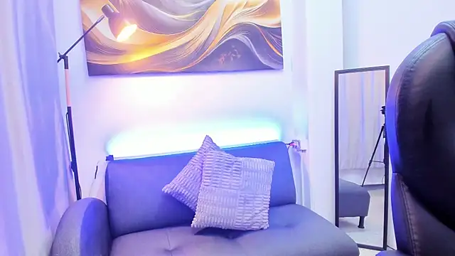 Snapshot of Britney_Cortez chatting on 02/17/26, 12:12 Britney Cortez online show from 02/17/26, 12:12