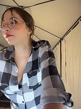 AliciaWhite nt online show from 05/19/26, 01:56