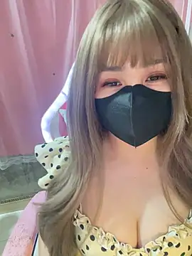 Snapshot of -Violet-t chatting on 04/19/26, 02:27 -Violet-t online show from 04/19/26, 02:27