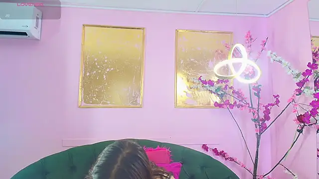 Snapshot of minniesofi chatting on 01/12/26, 11:48 minniesofi online show from 01/12/26, 11:48