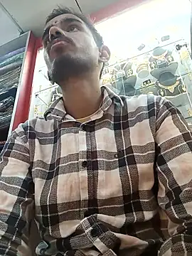 Rajkuma12345 online show from 02/14/26, 06:43