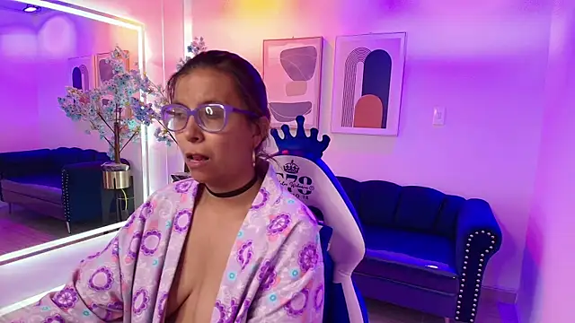 Amber  rouge online show from 02/08/26, 04:32