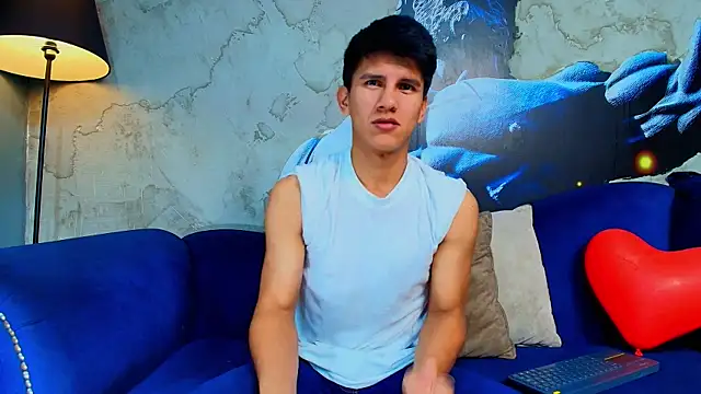 Snapshot of Atlas_desire chatting on 02/20/26, 01:46 Atlas desire online show from 02/20/26, 01:46