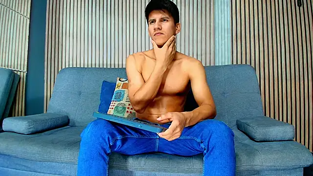 Snapshot of Atlas_desire chatting on 02/20/26, 07:25 Atlas desire online show from 02/20/26, 07:25