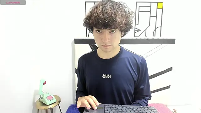 SHAW FROSTE online show from 01/15/26, 10:46