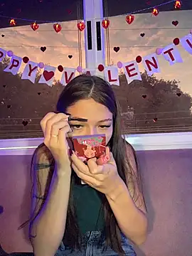 EmmaJhoons online show from 02/13/26, 11:50