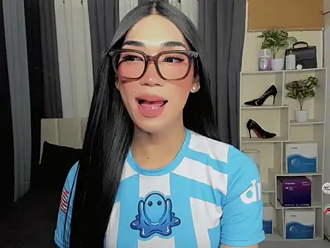 FyangFoxx online show from 03/27/26, 06:30