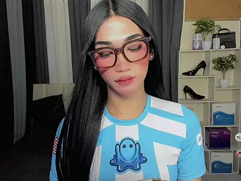 FyangFoxx online show from 03/27/26, 10:37