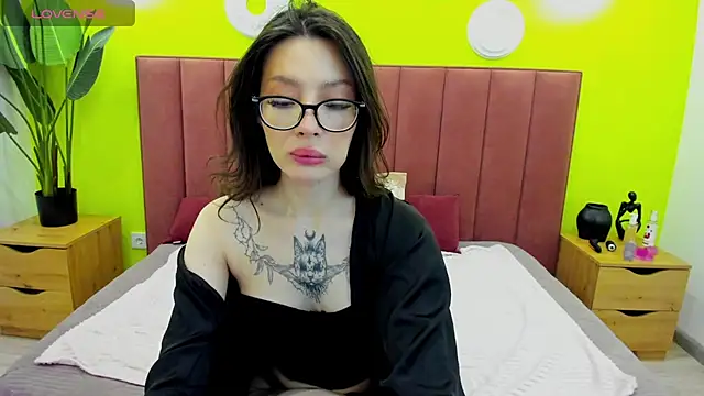 IvyDainty online show from 04/10/26, 01:33