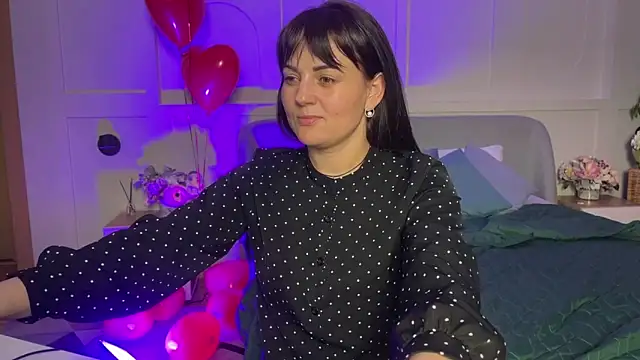  SilkyShadow  online show from 02/15/26, 07:51