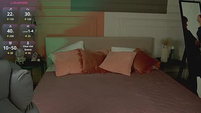  SilkyShadow  online show from 03/21/26, 01:10