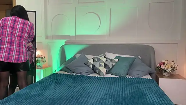  SilkyShadow  online show from 04/19/26, 01:16