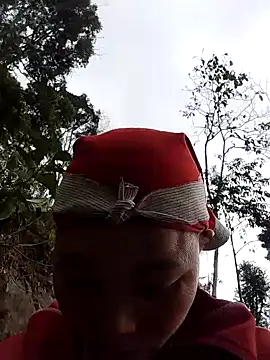 Snapshot of miray- chatting on 01/09/26, 05:54 miray- online show from 01/09/26, 05:54