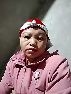 Snapshot of miray- chatting on 01/09/26, 06:42 miray- online show from 01/09/26, 06:42