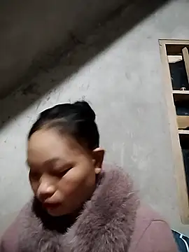 Snapshot of miray- chatting on 01/11/26, 01:16 miray- online show from 01/11/26, 01:16