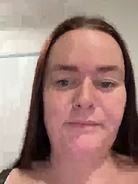 Snapshot of carinabro10 chatting on 07/12/26, 03:08 carinabro10 online show from 07/12/26, 03:08
