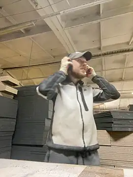 Snapshot of Dildogang chatting on 03/02/26, 07:09 Dildogang online show from 03/02/26, 07:09