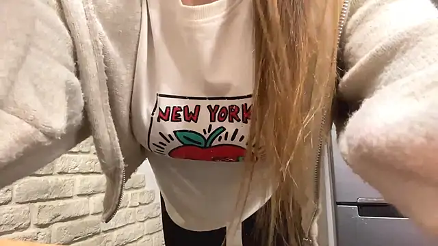 ElsieKuhlmann online show from 03/20/26, 06:13