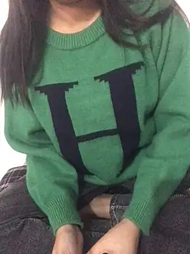 Bulbulbul01 online show from 01/11/26, 07:57