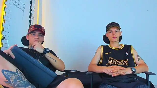 Thomas-Wil online show from 02/05/26, 03:33