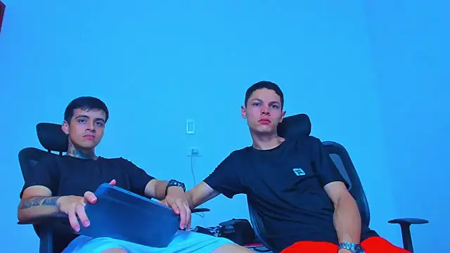 Thomas-Wil online show from 04/05/26, 01:36