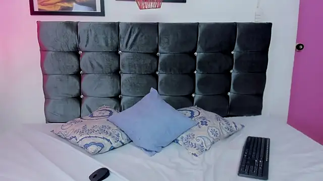 Scarlett 3X online show from 01/10/26, 07:37