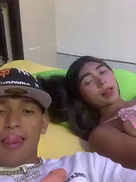 GeorgiandCoi online show from 04/19/26, 06:10