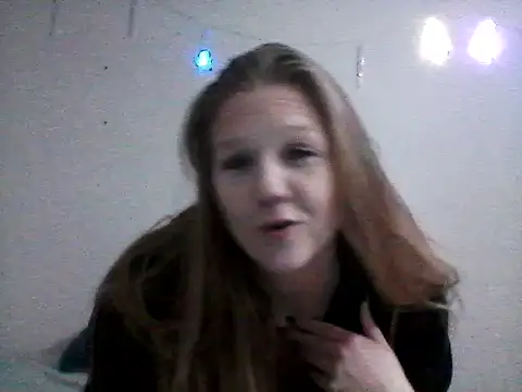 tinytiff33 online show from 01/10/26, 01:29